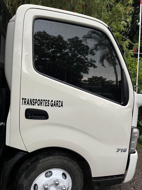 Transportes Garza en ruta